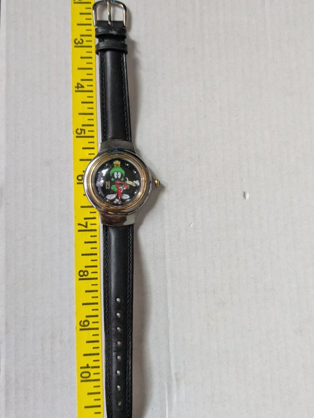 Vtg. Unisex MARVIN The Martian 1993 Warner Bros. Bubble Crystal Wristwatch